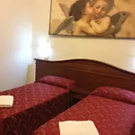 Konukevi Alex Ii 3*