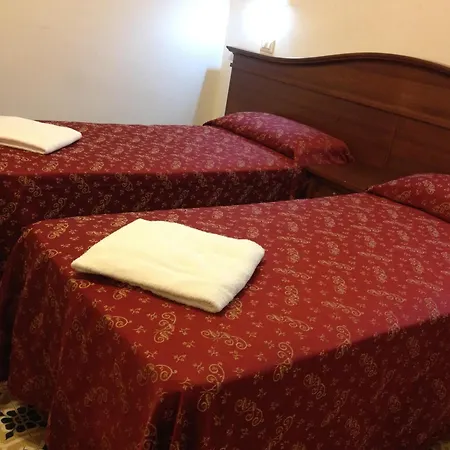 Guesthouse Alex II 2*