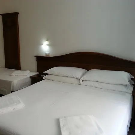 Guesthouse Alex II 2*