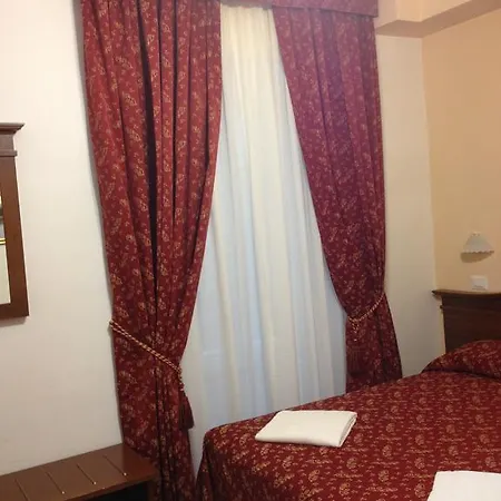 Guesthouse Alex II 2*